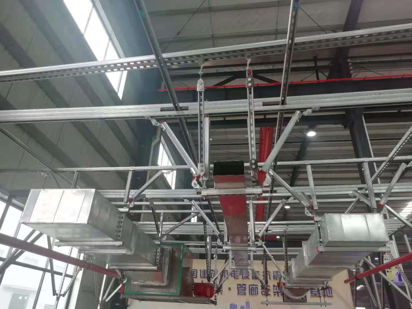 消防暖通設備企業(通過cccf認證)主要產品:各式消防風機,建筑抗震支架